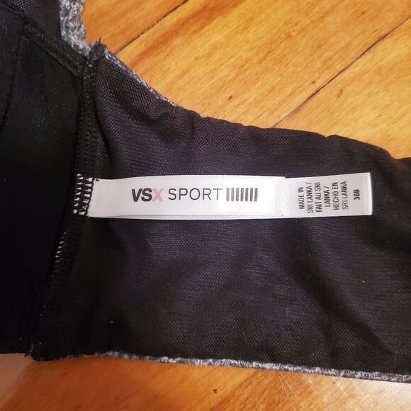 Victoria's Secret Sport wrap front bra VSX, women size 36B - Picture 8 of 10
